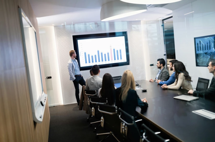 Getty images X l DEMCZ Bz0 unsplash